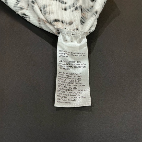 Chicos 2P Short Sleeve Top US Womens Petite L LP Cheetah Animal Print T Shirt - Picture 5 of 5